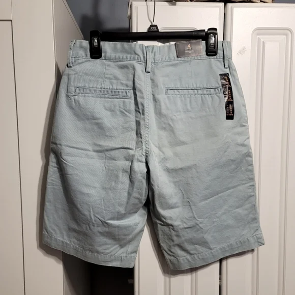 NWT Gap Men's Chino Shorts Sz 30 Island Blue Khakis Twill Flat Front Casual - Picture 2 of 7